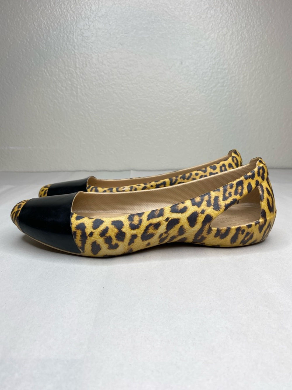 Crocs Sienna Ballet Flats Leopard Print Size 9 - Picture 4 of 8
